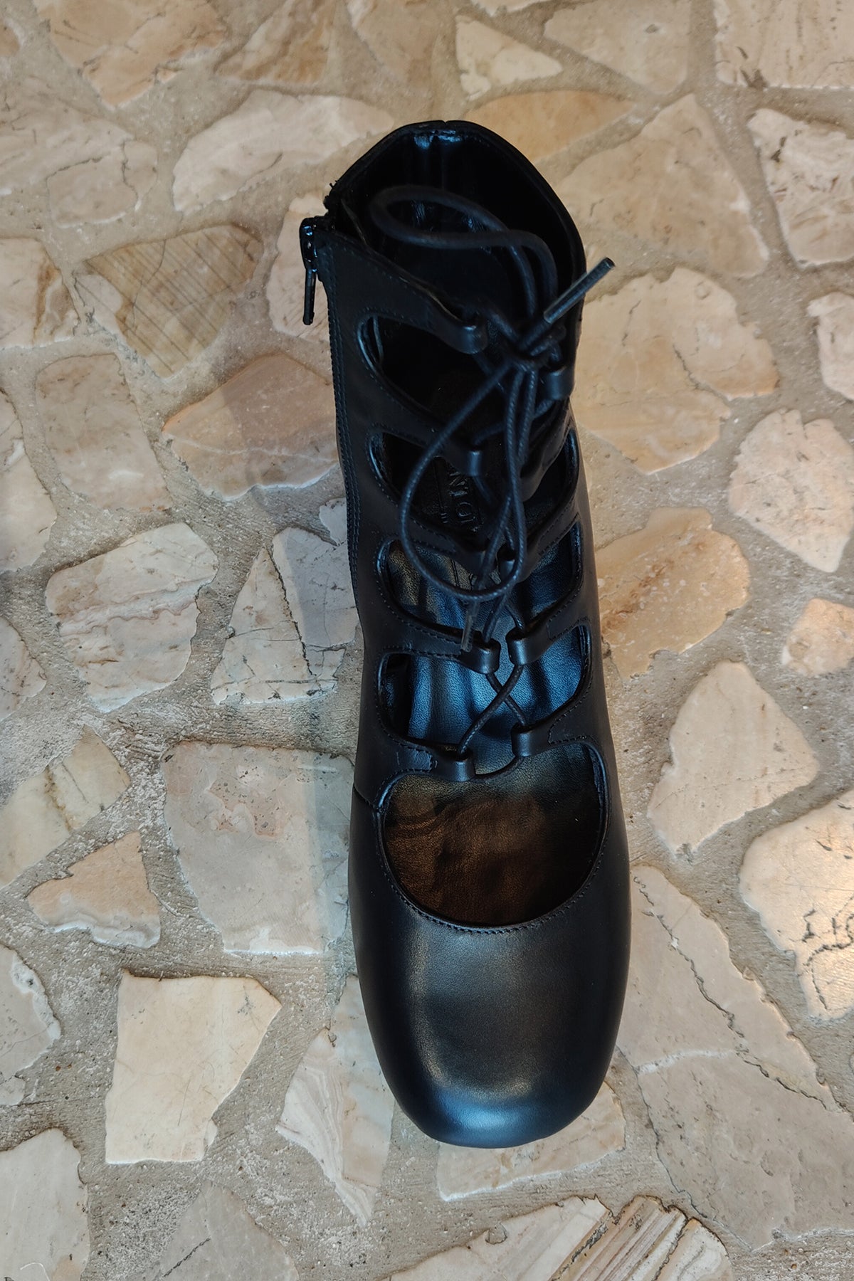 Stringato nappa nero - Nuvola