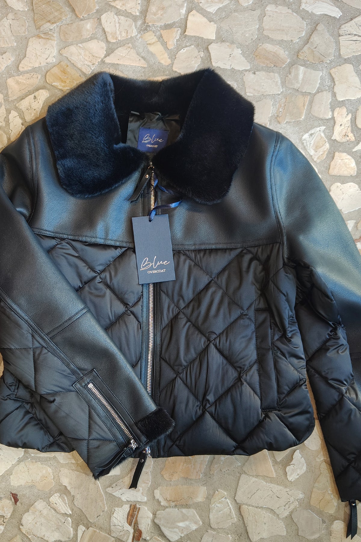 Giacca corta, piumino e eco pelliccia