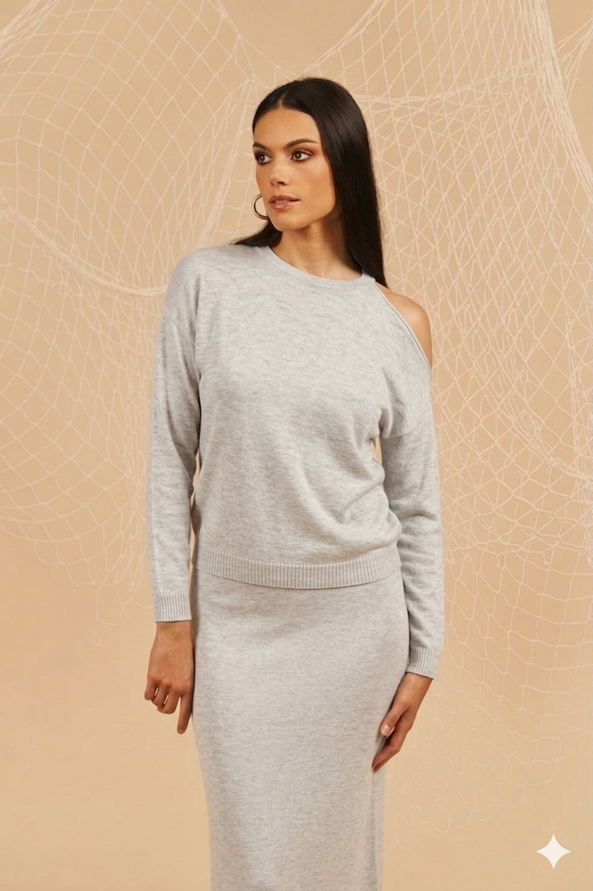 Maglia con spalla scoperta - perla
