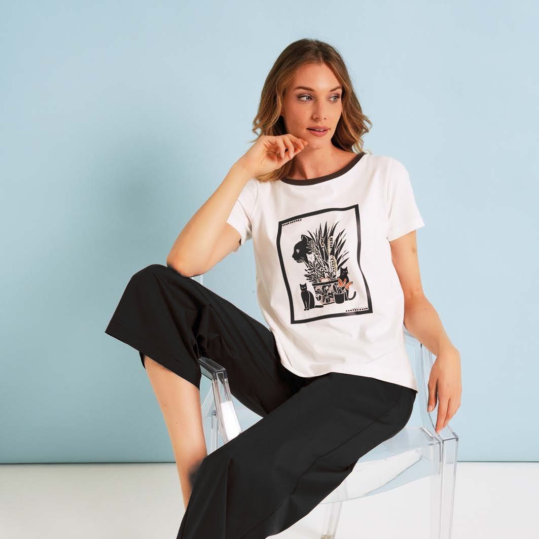 T-shirt stampa con gatti