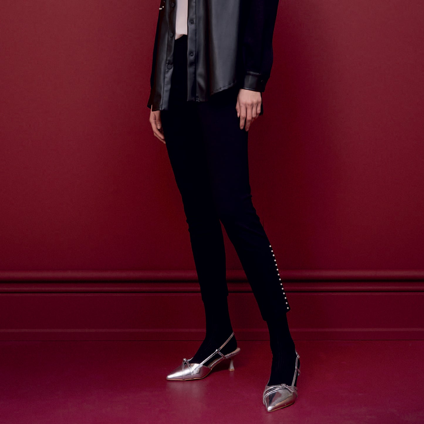 Pantaloni aderenti con perline