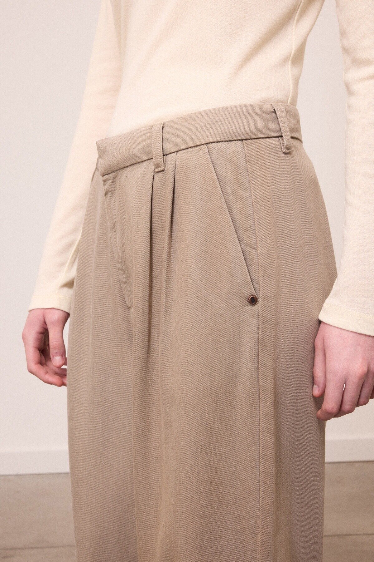 Pantaloni palazzo con pinces
