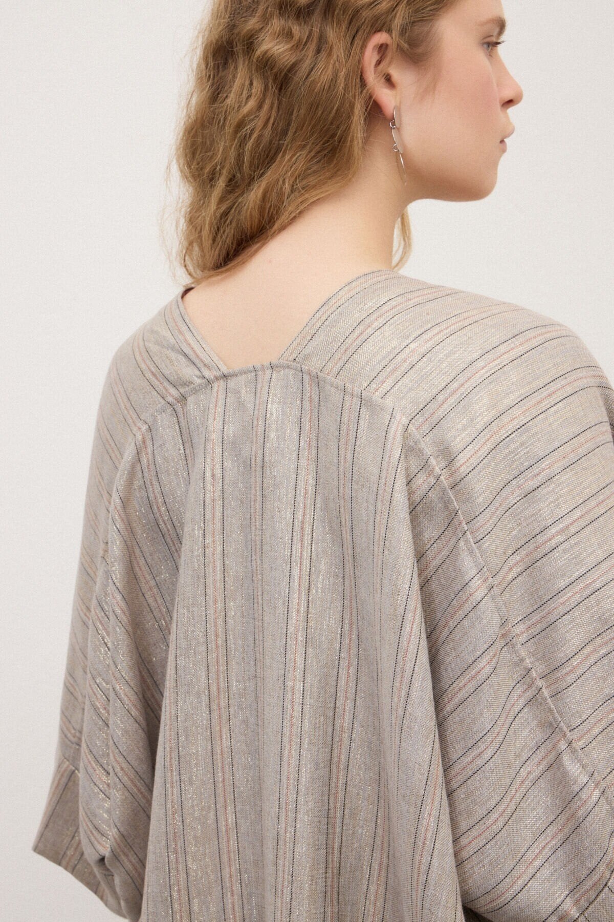 Kimono gessato in viscosa e lino