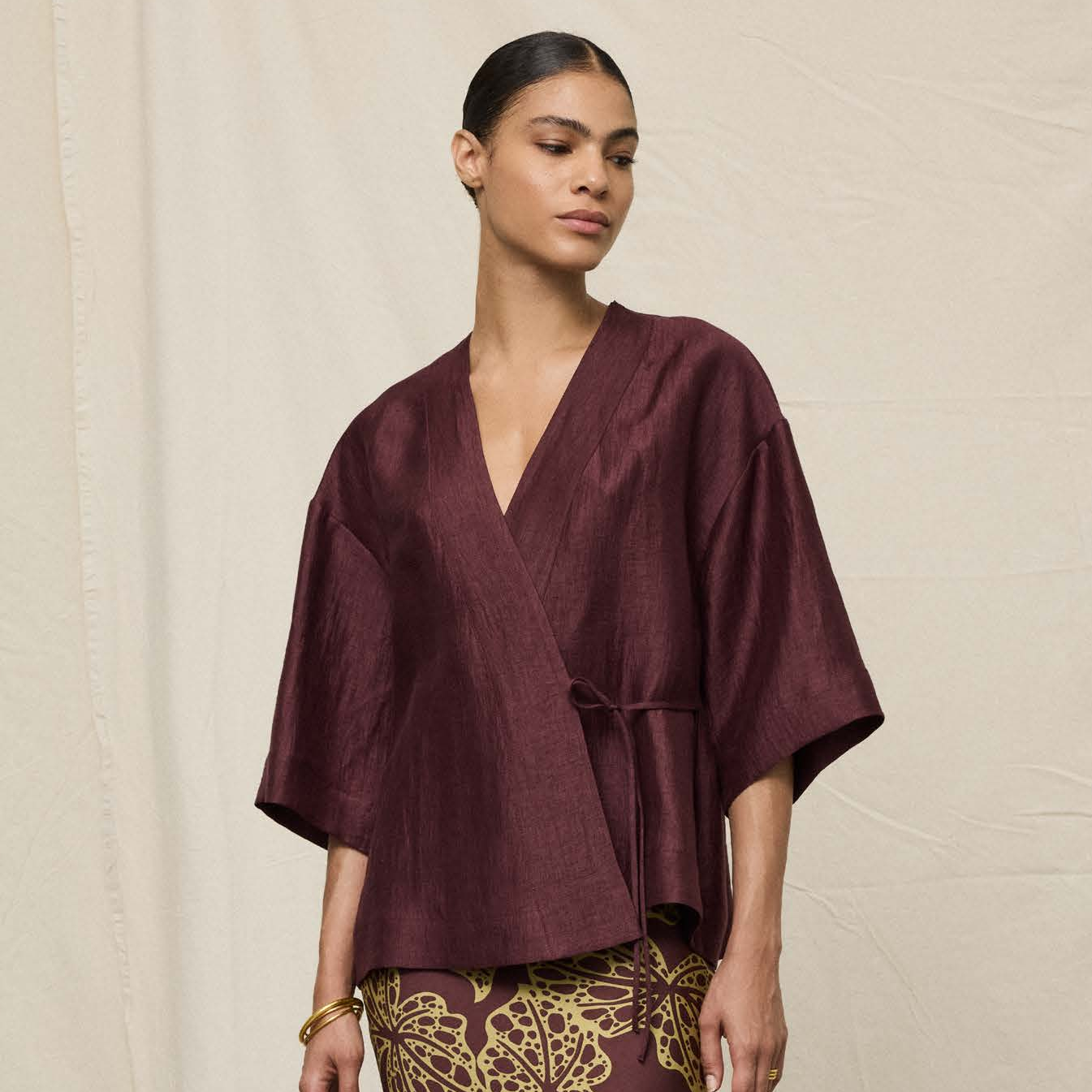 Camicia con allacciatura incrociata