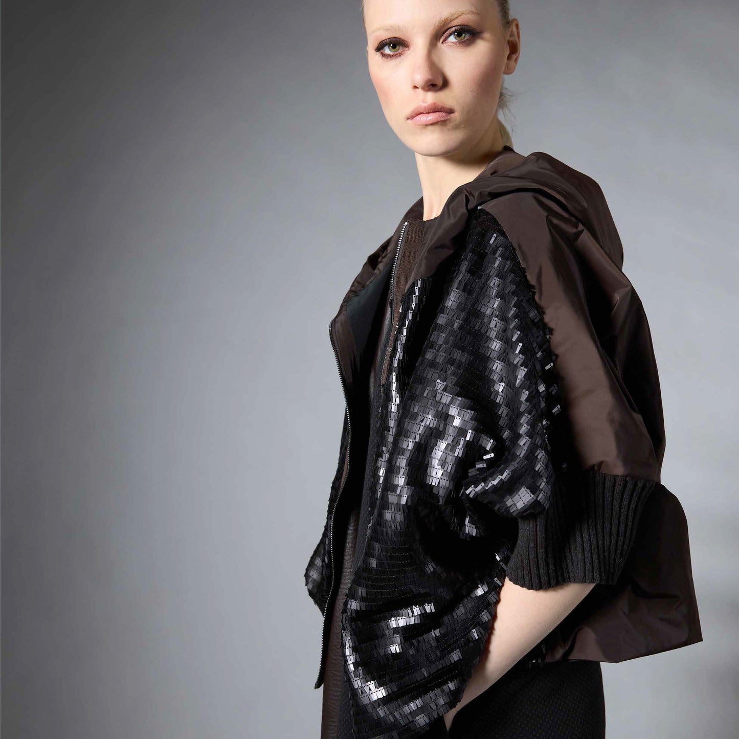 Mantella con zip - nero e marrone